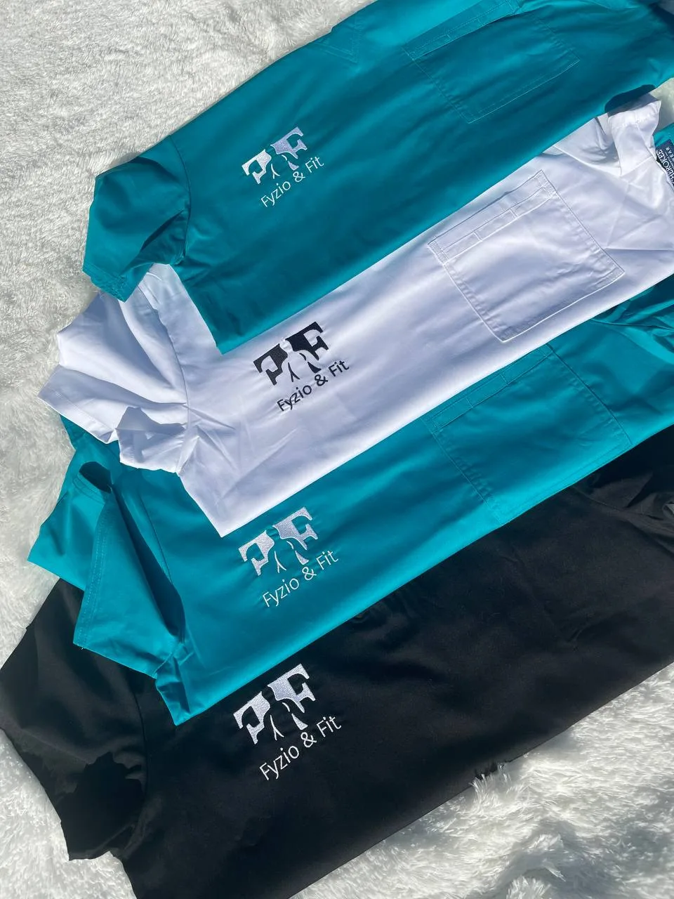 Firemné logá — výšivka